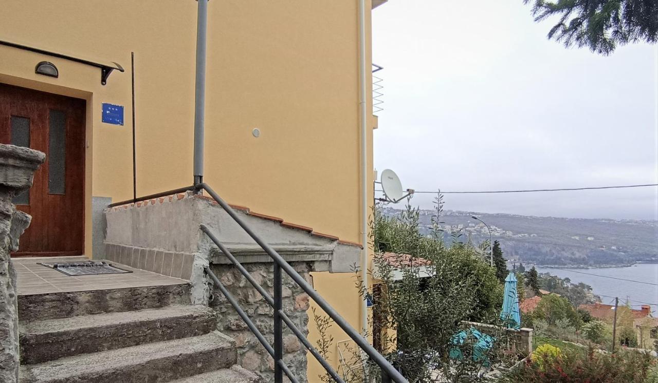 Apartment Vivoda Opatija Eksteriør billede