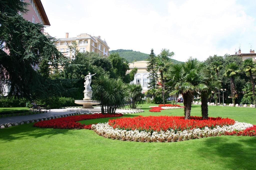 Apartment Vivoda Opatija Eksteriør billede